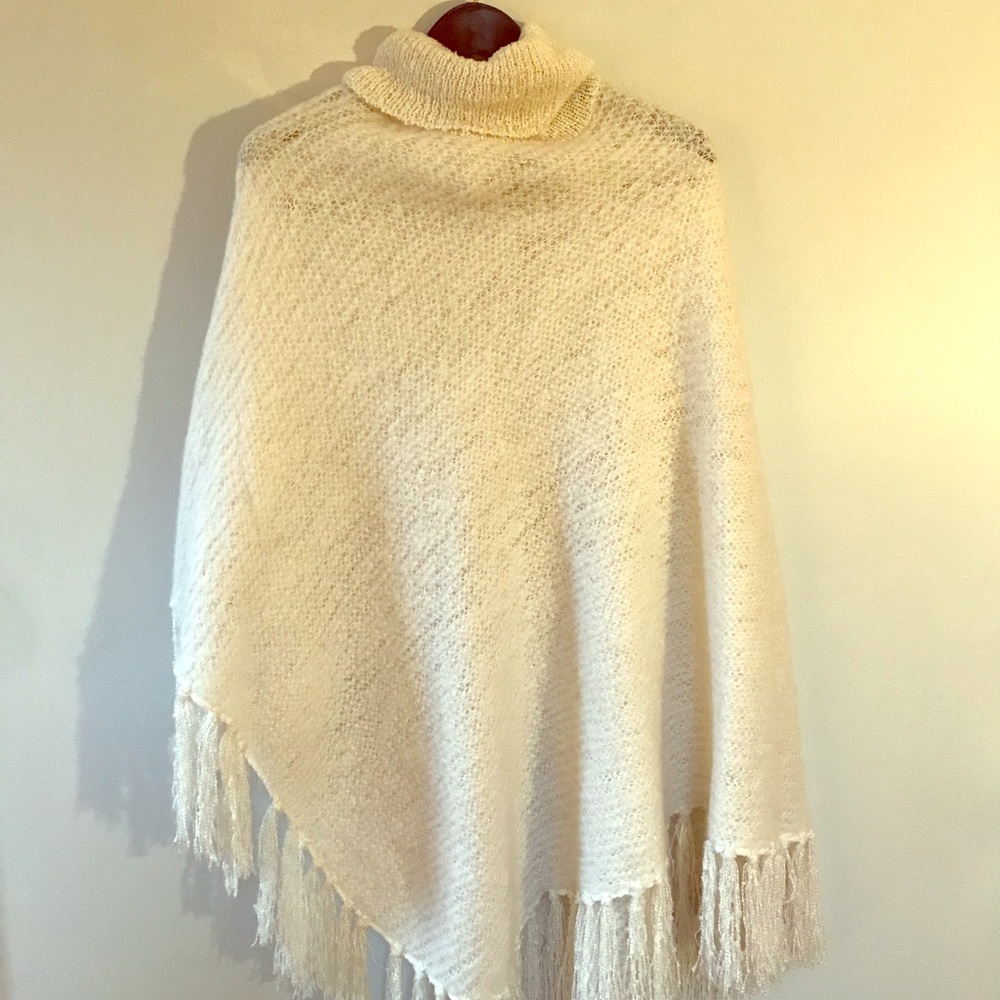 Off-white sweater poncho